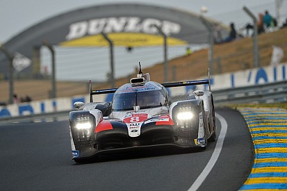 Alonso chiama Rossi: "Vieni a correre a Le Mans con me..."