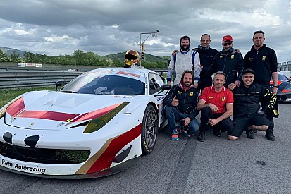 GT Italiano: Alberto Lippi nella serie Sprint a Vallelunga con Sernagiotto