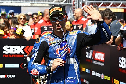 Marco Melandri dice basta e annuncia il ritiro a fine stagione
