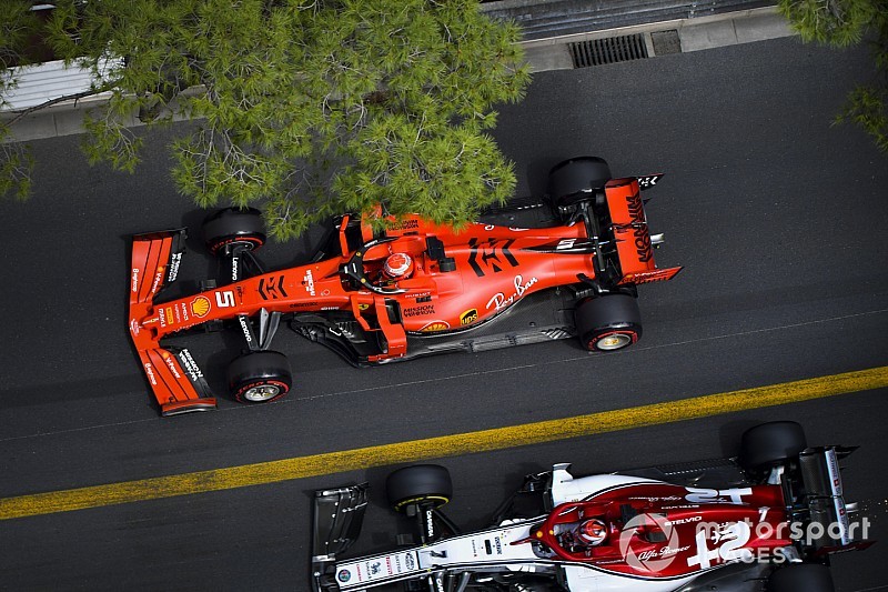 Monacói Nagydíj: látványos képek a második F1-es szabadedzésről - Ferrari, Mercedes, Red Bull...