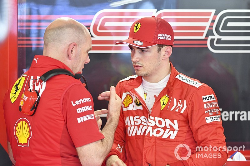 «Ferrari пока не знает, что делать». Леклер об отставании от Mercedes