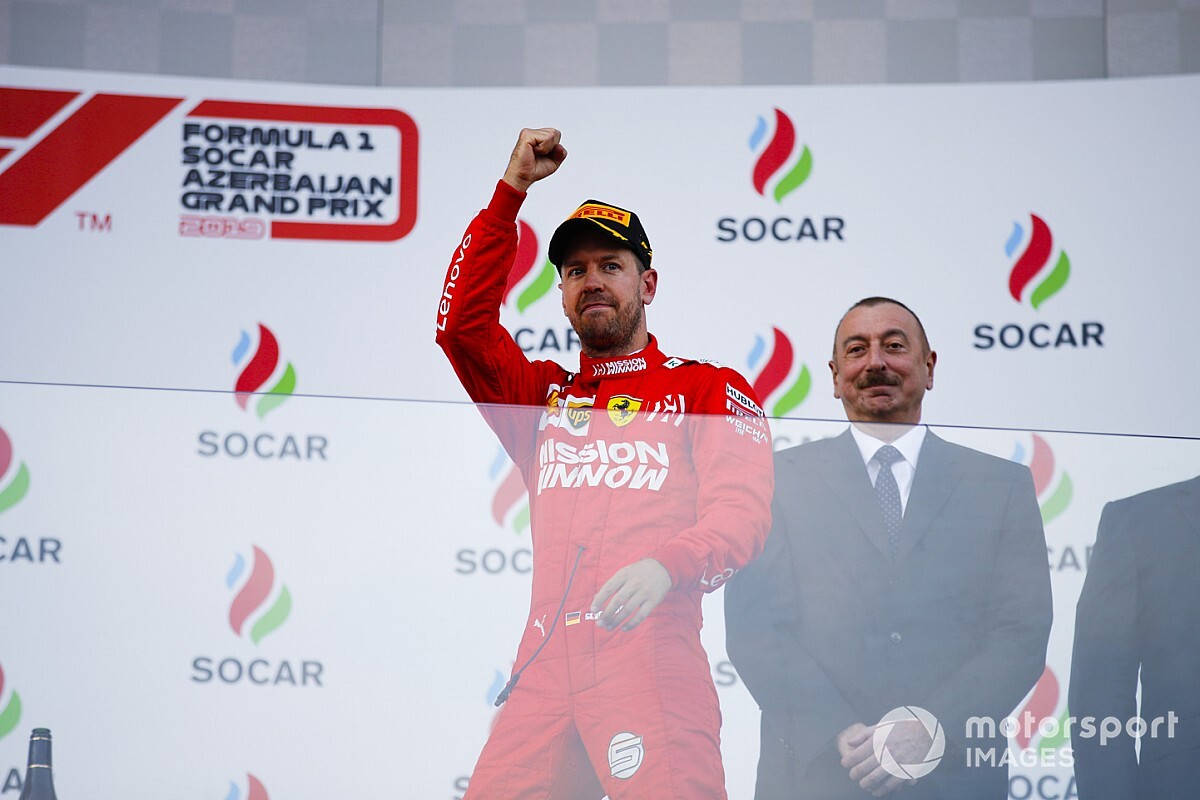 Videón Vettel leghumorosabb jelenetei a Ferrarinál