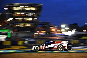 Le Mans 24h: Toyotas swap places as night falls