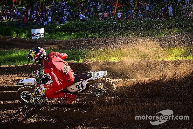 Husqvarna prolunga il contratto di Arminas Jasikonis in MXGP