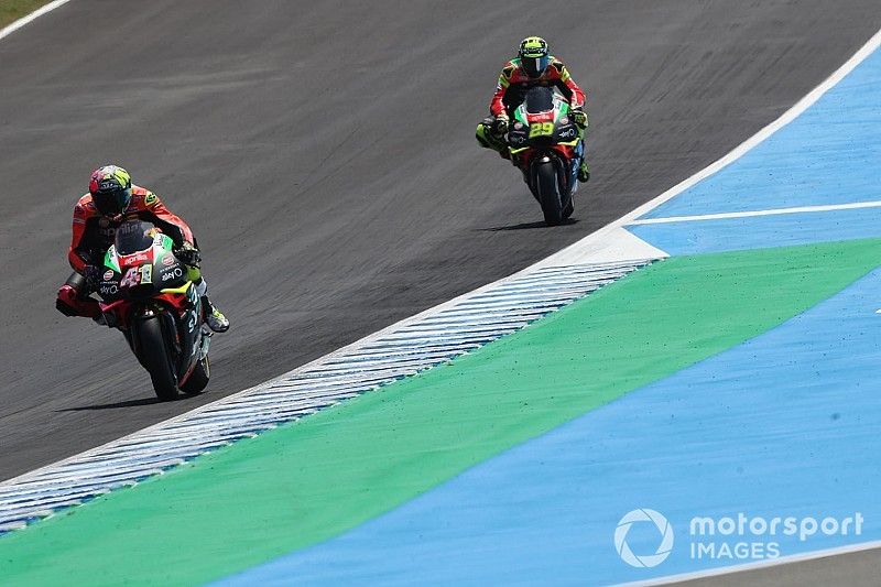 L'Aprilia à l'accélération ? Comme faire du rodéo pour Espargaró