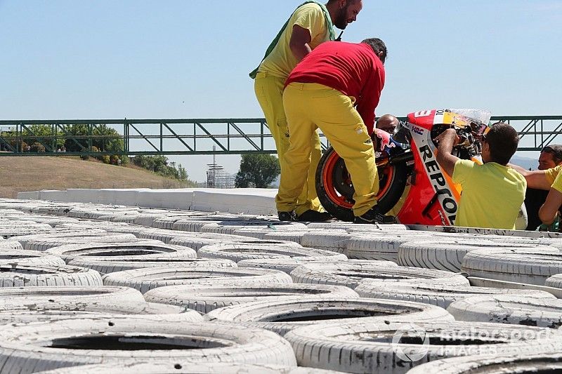 Lorenzo, trasladado a un hospital tras su caída en Assen