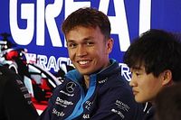 F1: Ferrari mira em Albon para substituir Sainz caso espanhol não permaneça na equipe, afirma jornal italiano