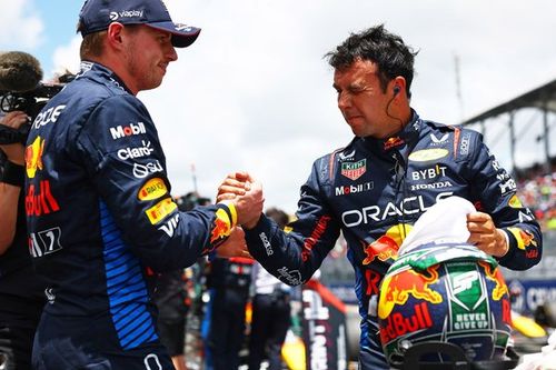 Verstappen asegura que la renovaci&oacute;n de P&eacute;rez es "una gran noticia"
