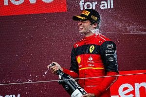 Ferrari celebra la victoria de Sainz y esperan "no tardar otras 150 carreras"