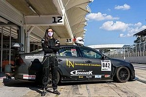 Conheça Carol Nunes, a primeira pilota trans do Brasil, que fez seu próprio carro de competição