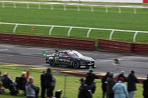 Sandown Supercars: Waters tops tricky damp practice