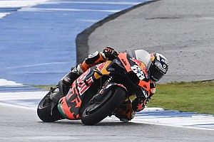 Oliveira emerge a lo grande en Buriram; Quartararo naufraga