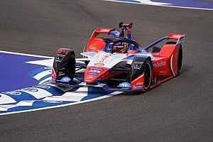 Meggyőző Wehrlein-győzelem a Formula E online versenyén Monacóban