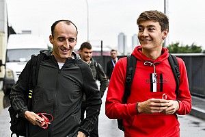 «Он открыл мне глаза». Расселл поблагодарил Кубицу