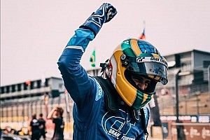 Igor Fraga vence em Hampton Downs pela Toyota Racing Series