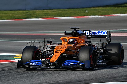 Sainz, "positivo" tras una jornada de múltiples cambios
