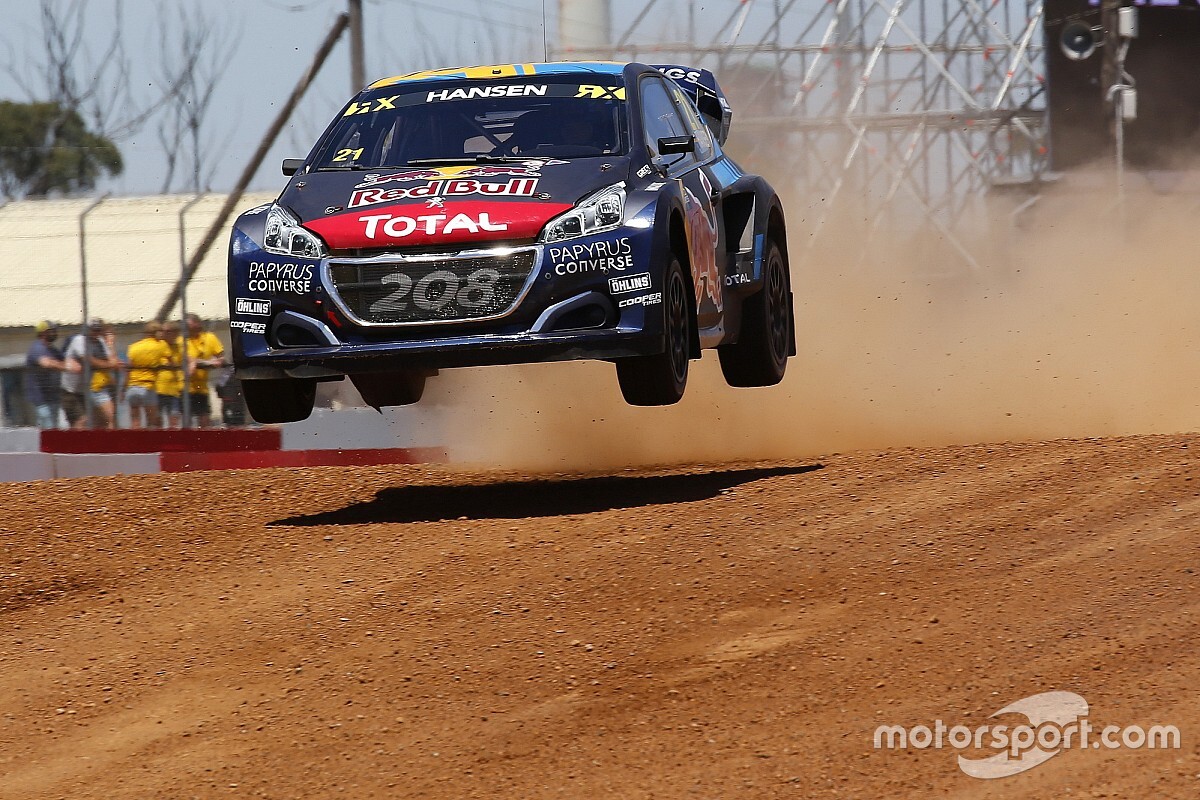Симрейсеры переиграли пилотов WRX на первом этапе киберсезона