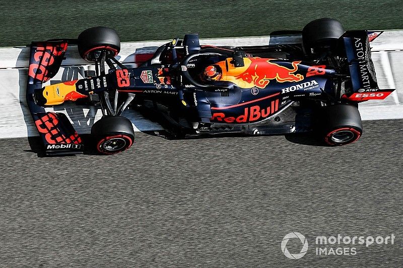 Albon tudja, növelnie kell a tempót Verstappennel szemben