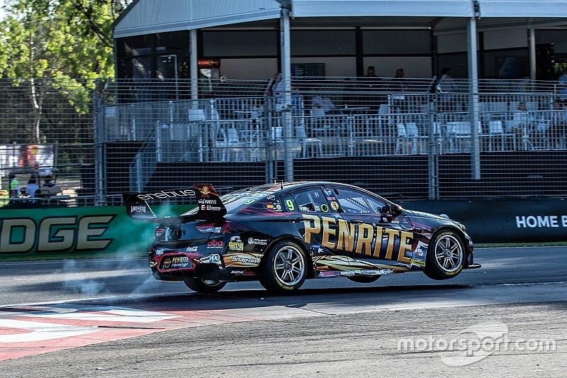 Reynolds almost aborted smokey Shootout lap