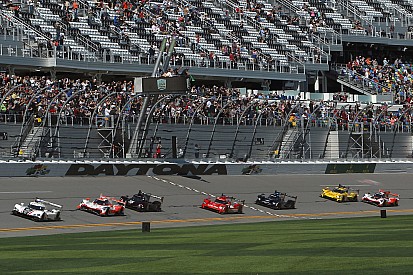 24h di Daytona, 3ª Ora: Mazda e Porsche sugli scudi