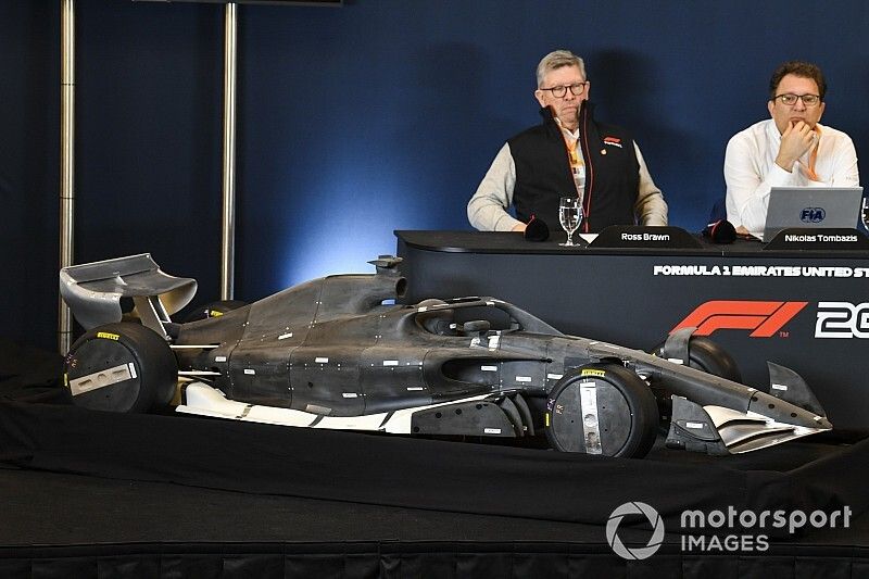 Ross Brawn y Nikolas Tombazis dan a conocer el reglamento de Fórmula 1 de 2021 en una conferencia de prensa