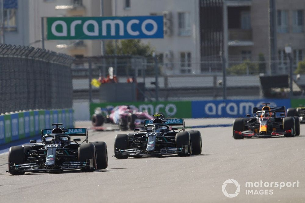 F1ロシアGP速報|ボッタス独走で今季2勝目。レッドブルのフェルスタッペン2位