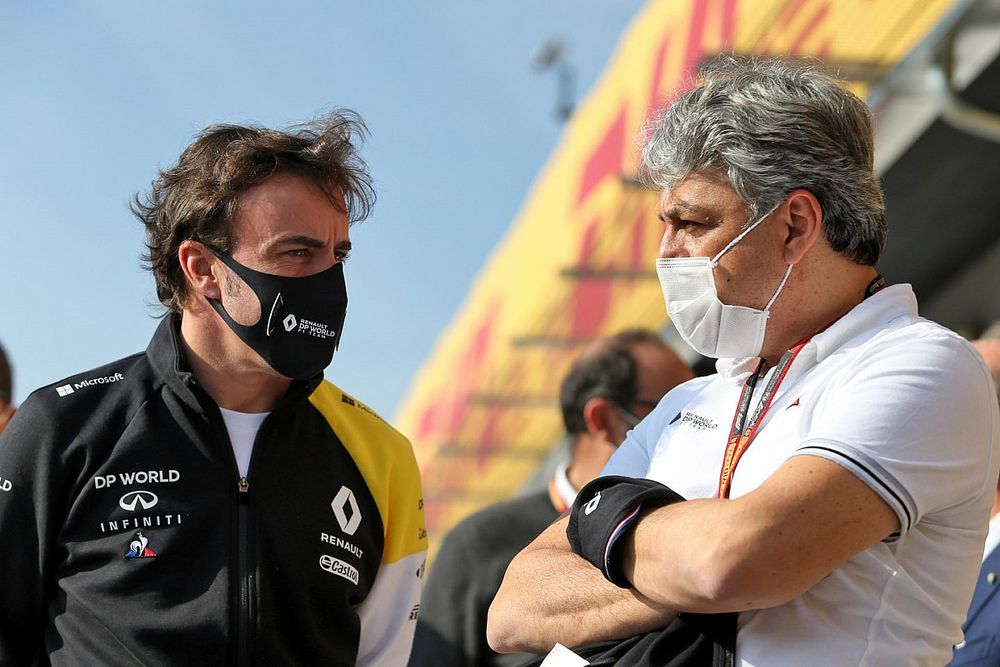 Fernando Alonso, Renault F1 Team with Luca de Meo, Groupe Renault Chief Executive Officer