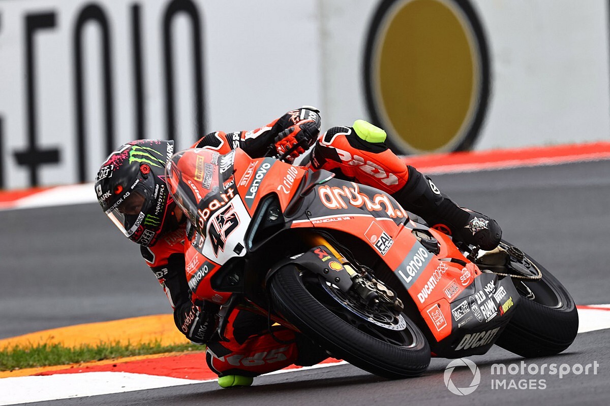 SBK, Estoril, Libere 1: Redding vola, Rea sesto