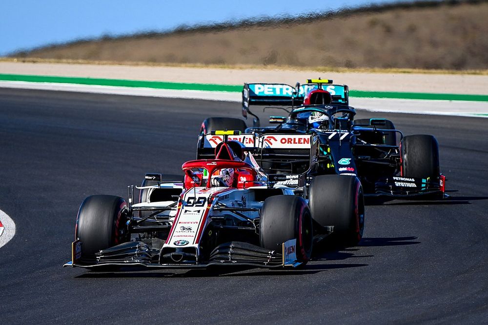 Antonio Giovinazzi, Alfa Romeo Racing C39, Valtteri Bottas, Mercedes F1 W11