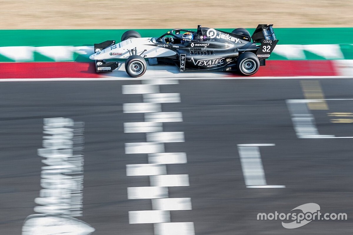 Vidales repite podio en la Fórmula Renault en Magny-Cours
