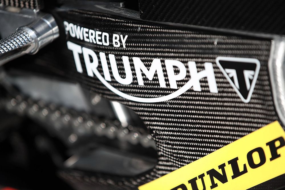 Triumph detail