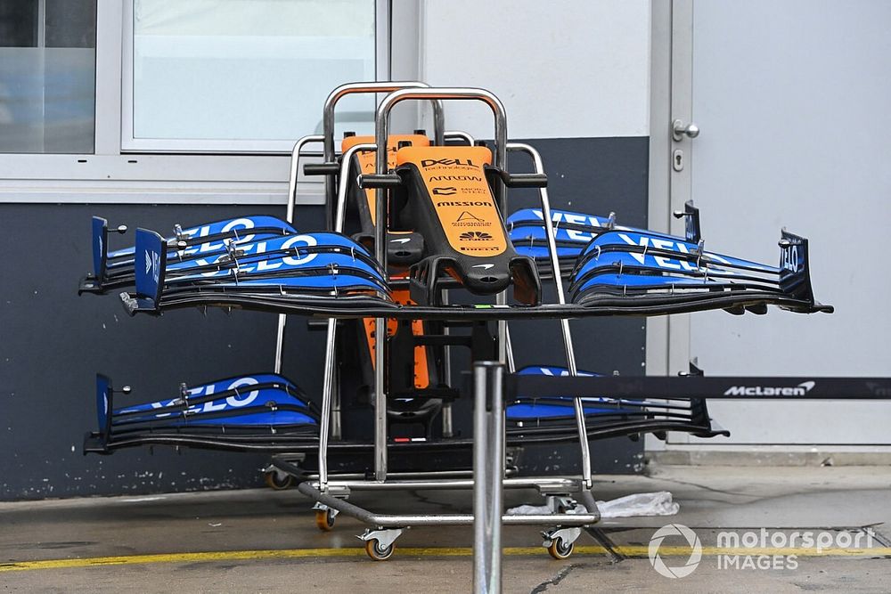 El aler&oacute;n delantero de McLaren