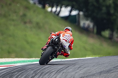 Lorenzo s'interroge sur la qualité des pneus, Michelin lui répond