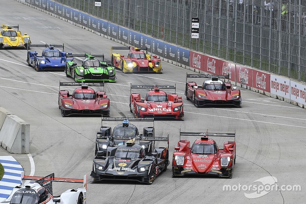 #5 Action Express Racing Cadillac DPi, P: Joao Barbosa, Filipe Albuquerque, #99 JDC/Miller Motorsports ORECA 07, P: Stephen Simpson, Mikhail Goikhberg