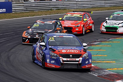 Braga ospita il primo evento del TCR Portugal, tutti a rincorrere Mora