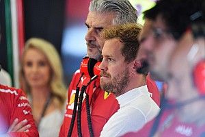 A mai, ferraris Vettel jobb lenne, mint aki a Red Bullnál versenyzett?!