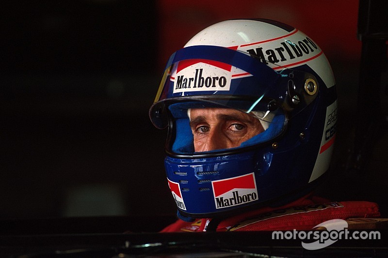 Helmen Prost en Hamilton leveren op veiling 54.600 euro op
