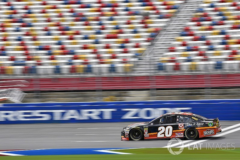 Erik Jones fue el más rápido en la práctica final para la Coke 600 y Suárez en 21