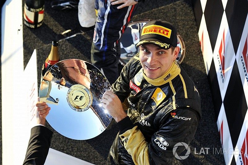 Петров рассказал о переговорах с Force India о контракте на 2016 год