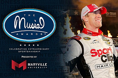 Carl Edwards to receive sportsmanship award for "pure class"