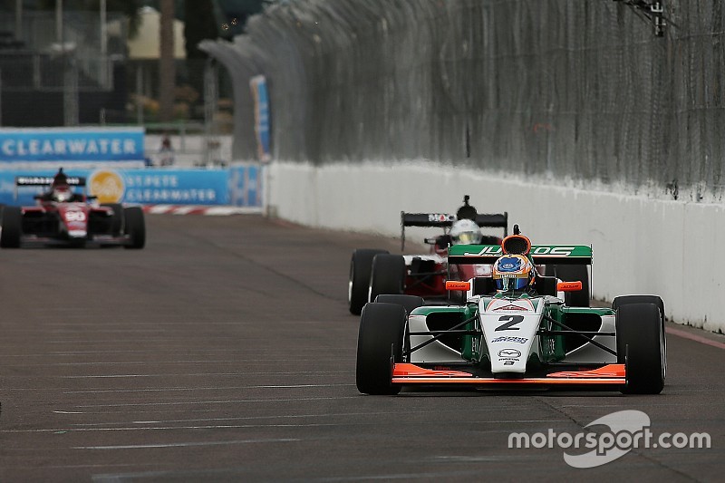 Ook tweede Pro Mazda-race prooi voor Van Kalmthout
