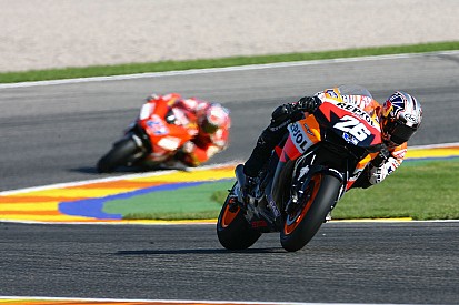 Galería: nadie gana más que Pedrosa en Valencia