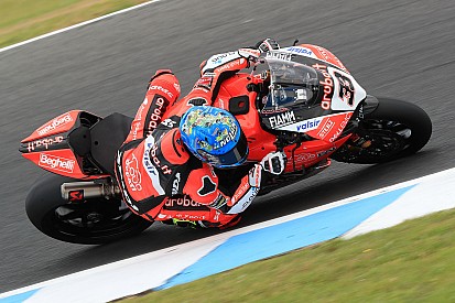 Melandri, el mejor en el arranque de los test del WorldSBK en Australia