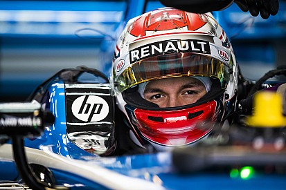 Ufficiale: la Nissan libera Alexander Albon, ora è pronto per la Toro Rosso