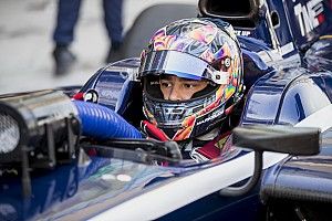 Markelov se lleva la última pole de la F2 de 2017