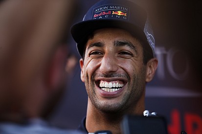 Resmi: Ricciardo, 2019'da Renault'da yarışacak!