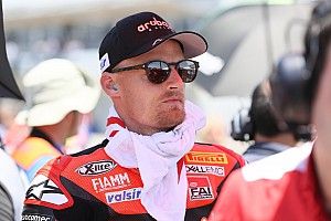 Davies a doubt for Portimao after breaking collarbone