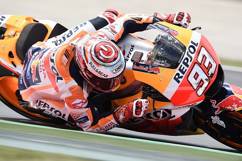 Márquez pasará por la Q1; Dovizioso, el más rápido en el tercer libre