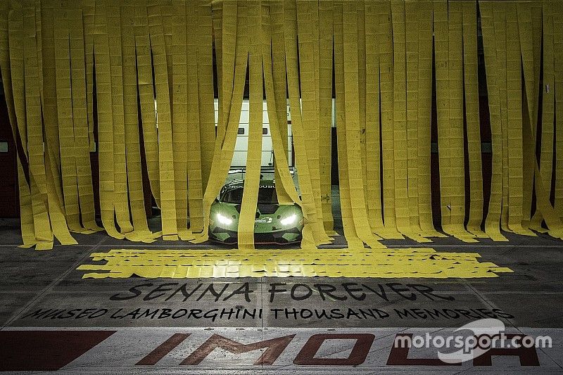 "Thousand Memories", tributo ad Ayrotn Senna al Museo Lamborghini