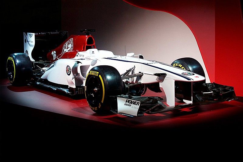 Alfa Romeo Sauber apresenta carro para temporada 2018